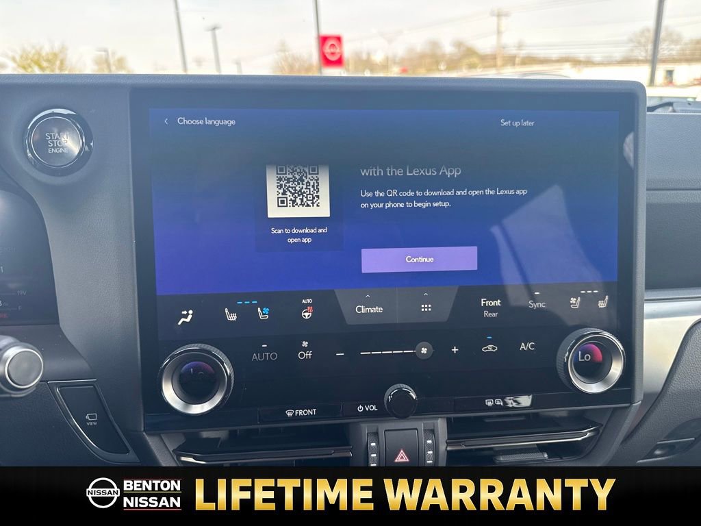 Used 2026 Lexus GX 550 w/ Accessory Package (2T) image 8