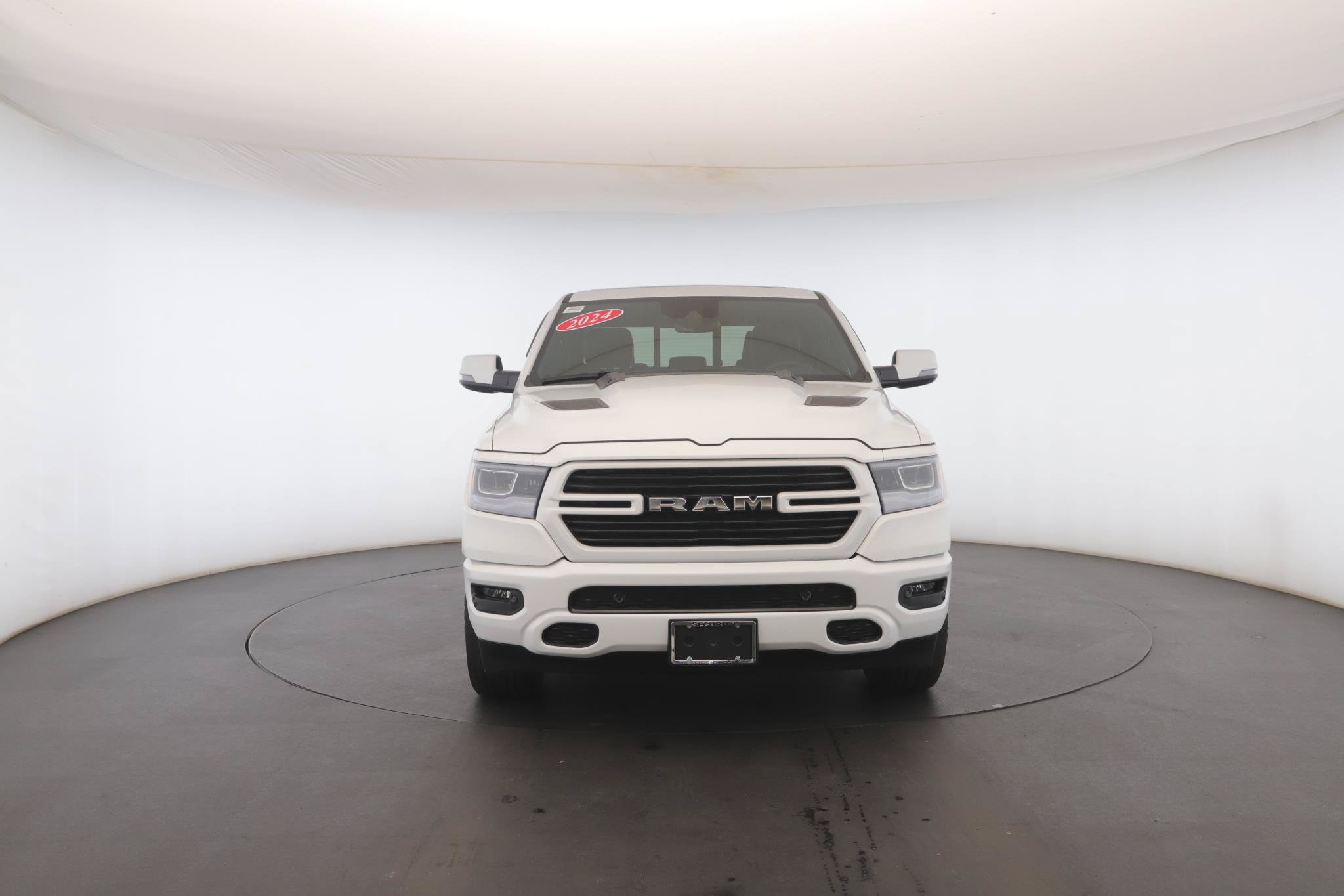Used 2024 RAM 1500 Laramie AWD/4WD image 22