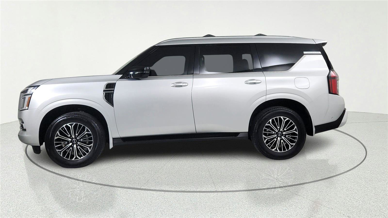 Certified 2025 Nissan Armada SL w/ Captain's Chari Seat Package AWD/4WD image 3