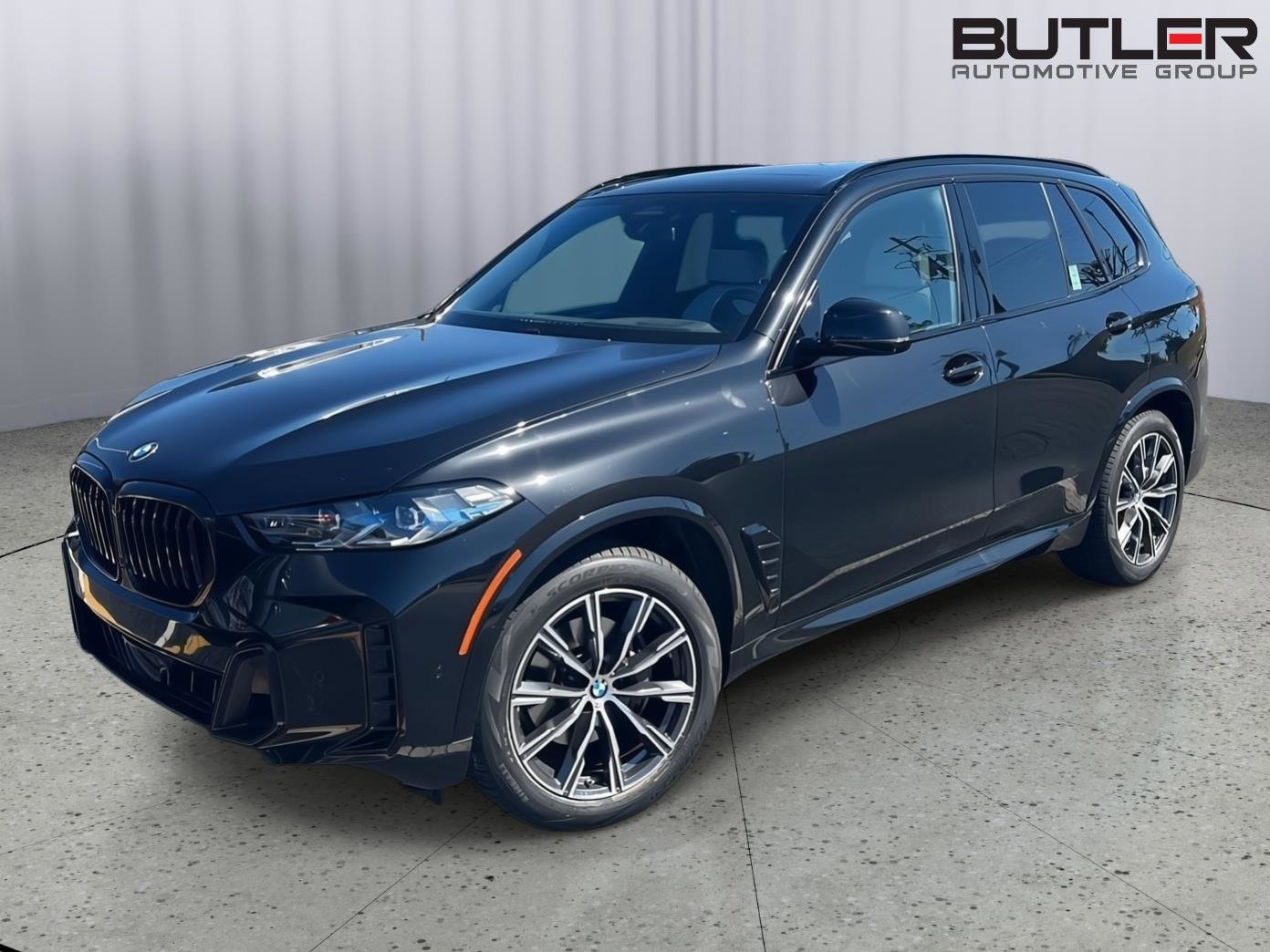 Certified 2024 BMW X5 xDrive40i w/ M Sport Package image 1