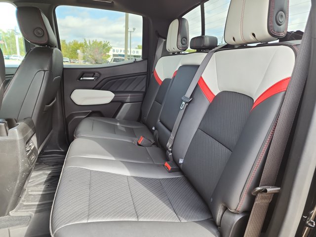 Used 2024 GMC Canyon AT4X AWD/4WD image 13
