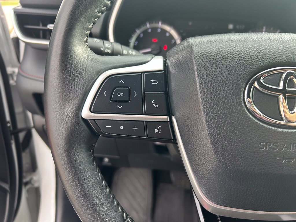 Used 2023 Toyota Highlander XSE AWD/4WD image 22