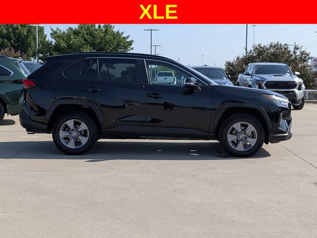Used 2024 Toyota RAV4 XLE AWD/4WD image 4