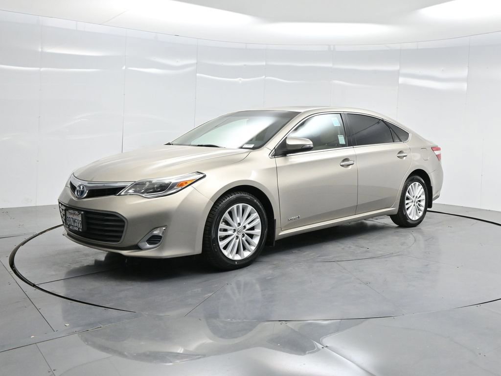 Used 2013 Toyota Avalon Limited image 65