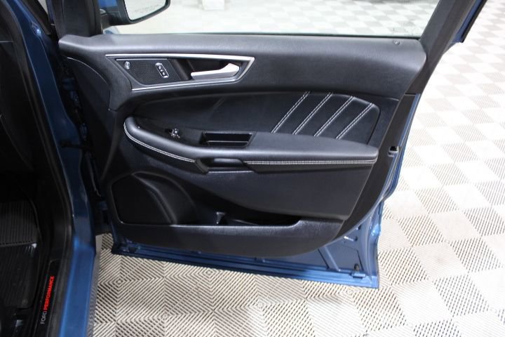 Used 2020 Ford Edge ST w/ Cold Weather Package image 35