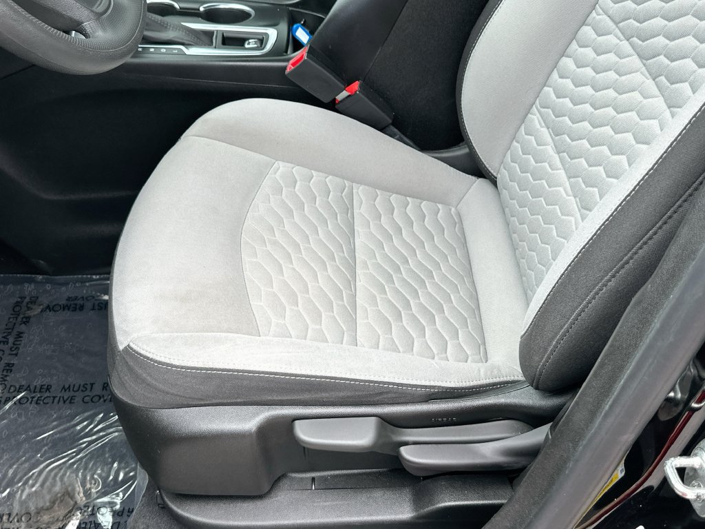 Used 2021 Chevrolet Equinox LS FWD image 18
