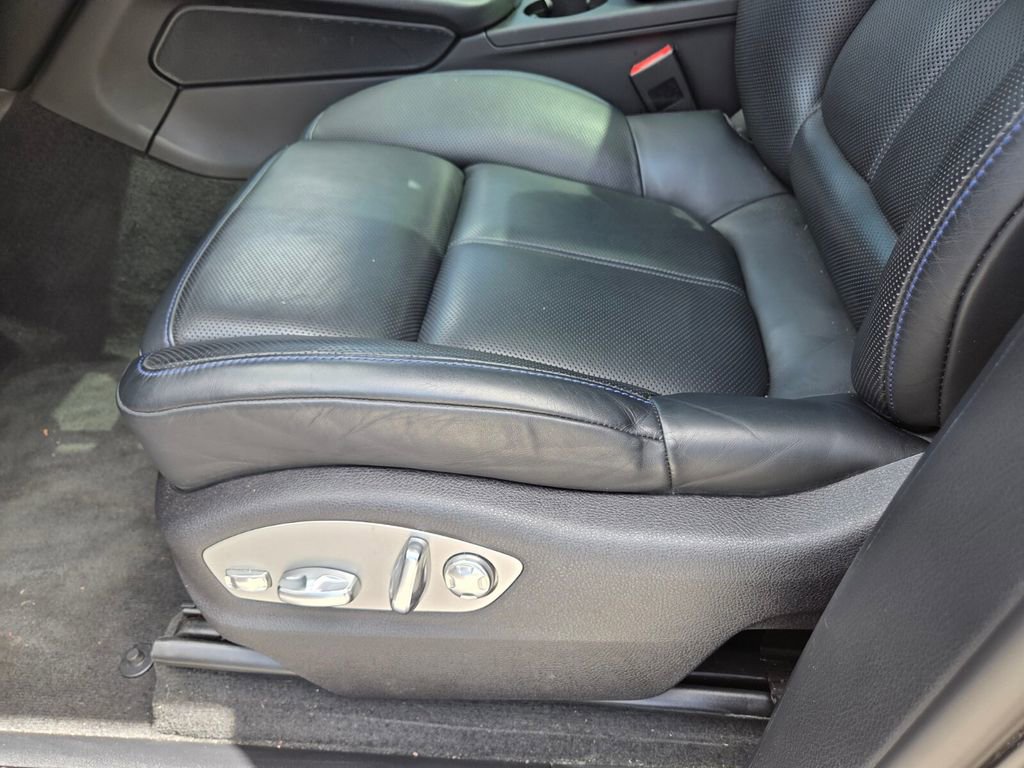 Used 2024 Porsche Macan w/ Premium Plus Package AWD/4WD image 12