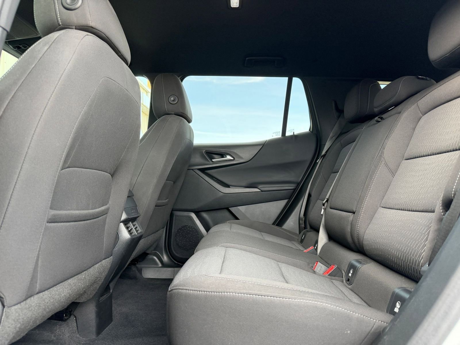 Used 2025 Chevrolet Equinox LT AWD/4WD image 27