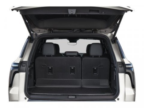 New 2027 Chevrolet Traverse RS w/ LPO, Floor Liner Package AWD/4WD image 13