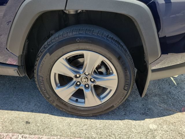Used 2025 Toyota RAV4 XLE w/ Convenience Package FWD image 6