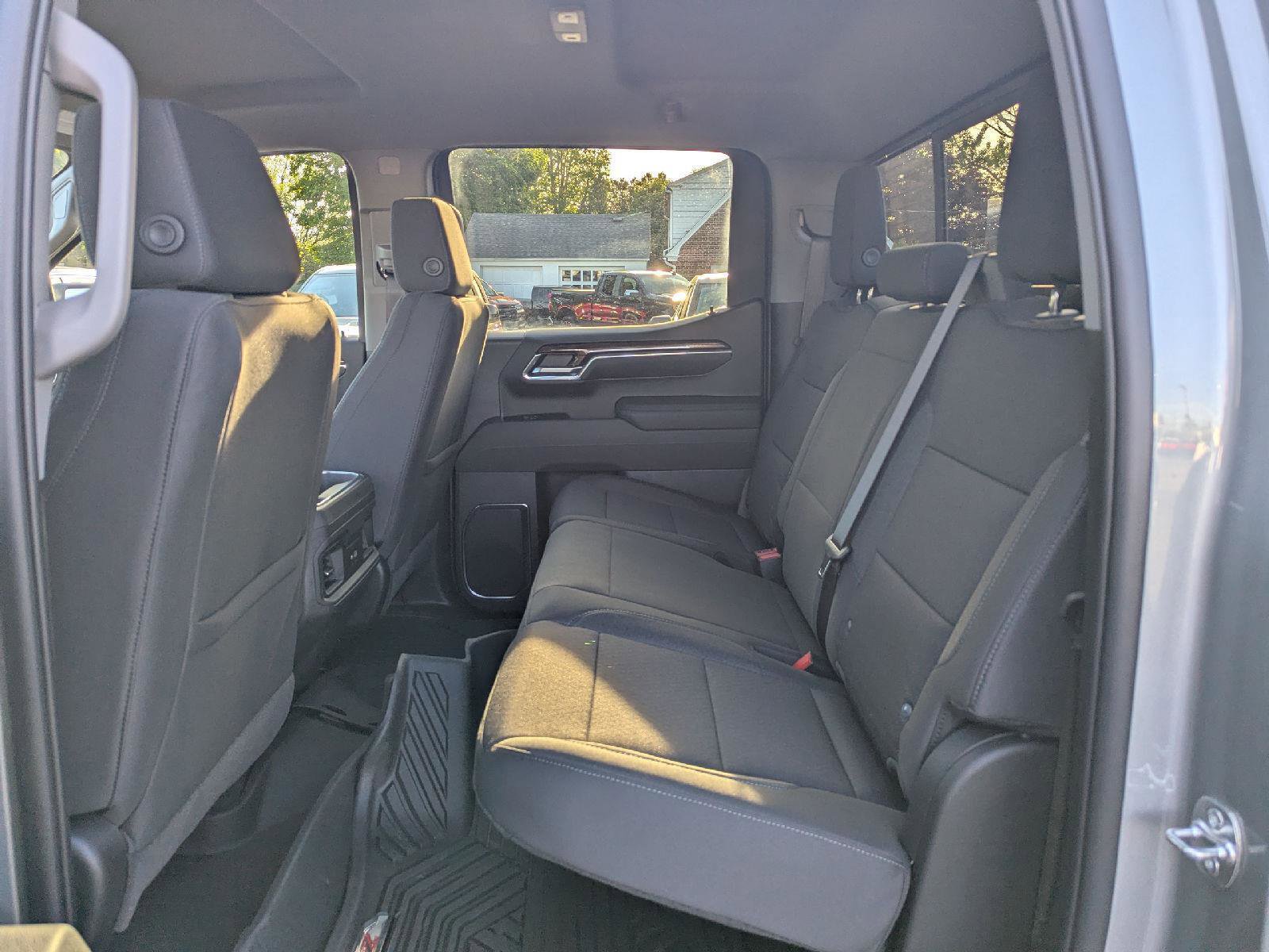 New 2026 Chevrolet Silverado 1500 LT Trail Boss w/ Convenience Package II AWD/4WD image 38