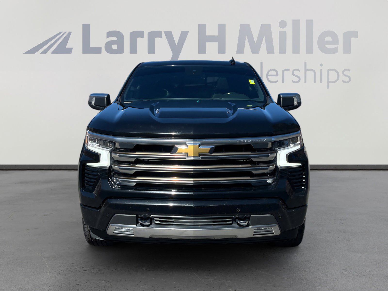 Used 2022 Chevrolet Silverado 1500 High Country w/ High Country Premium Package image 8