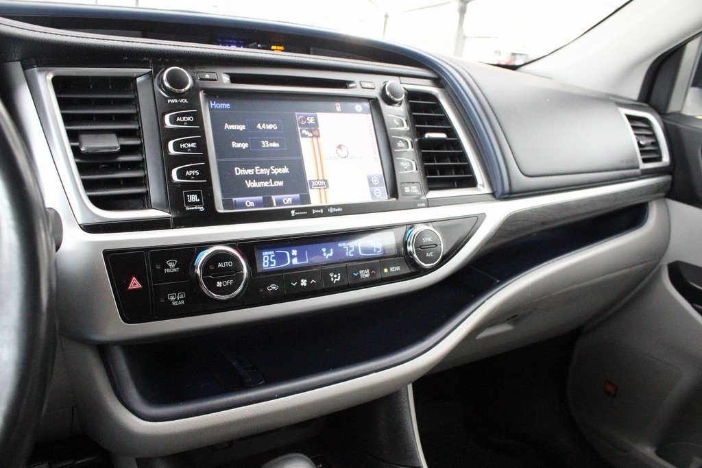 Certified 2018 Toyota Highlander Limited Platinum image 26