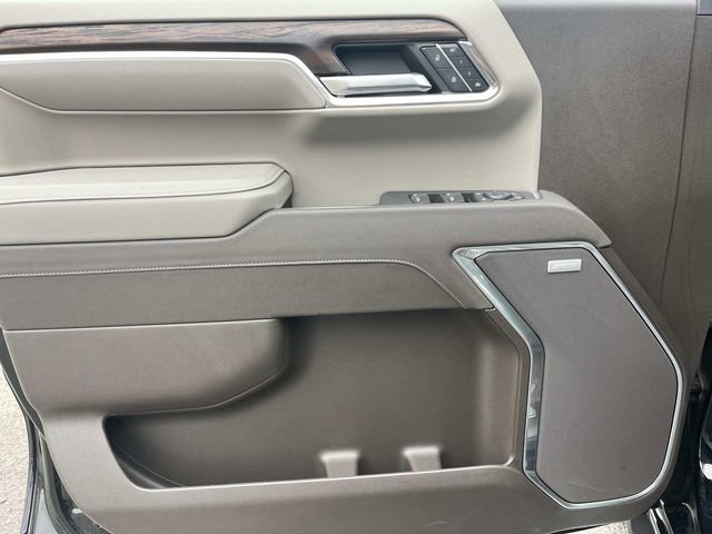 Used 2025 GMC Sierra 1500 SLT w/ SLT Premium Plus Package image 35