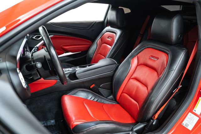 Used 2021 Chevrolet Camaro SS image 18