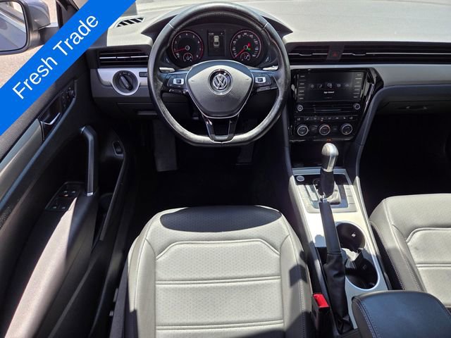 Certified 2020 Volkswagen Passat 2.0T SE w/ Sunroof Package FWD image 14