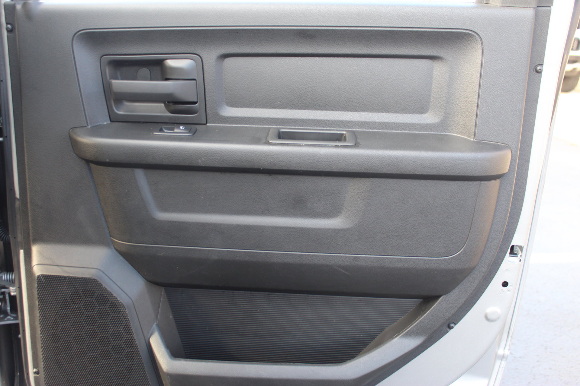 Used 2022 RAM 2500 Tradesman w/ Chrome Appearance Group image 28