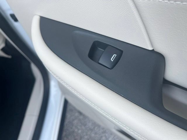 Used 2023 Buick Envision Preferred AWD/4WD image 35