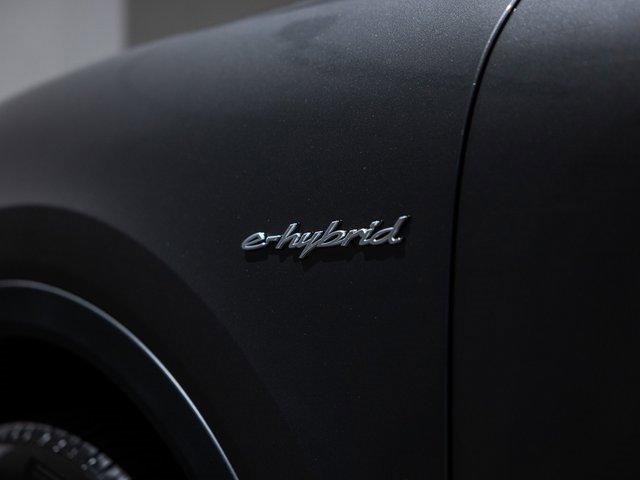 New 2026 Porsche Cayenne E-Hybrid image 22