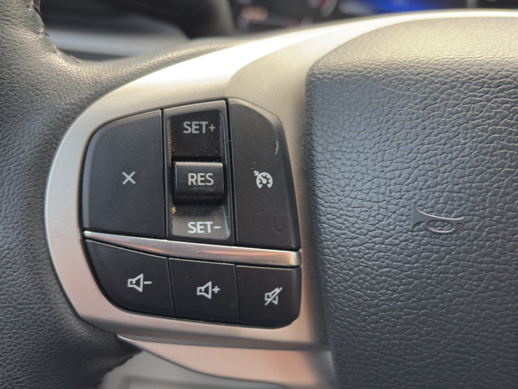 Used 2023 Ford Explorer XLT RWD image 19