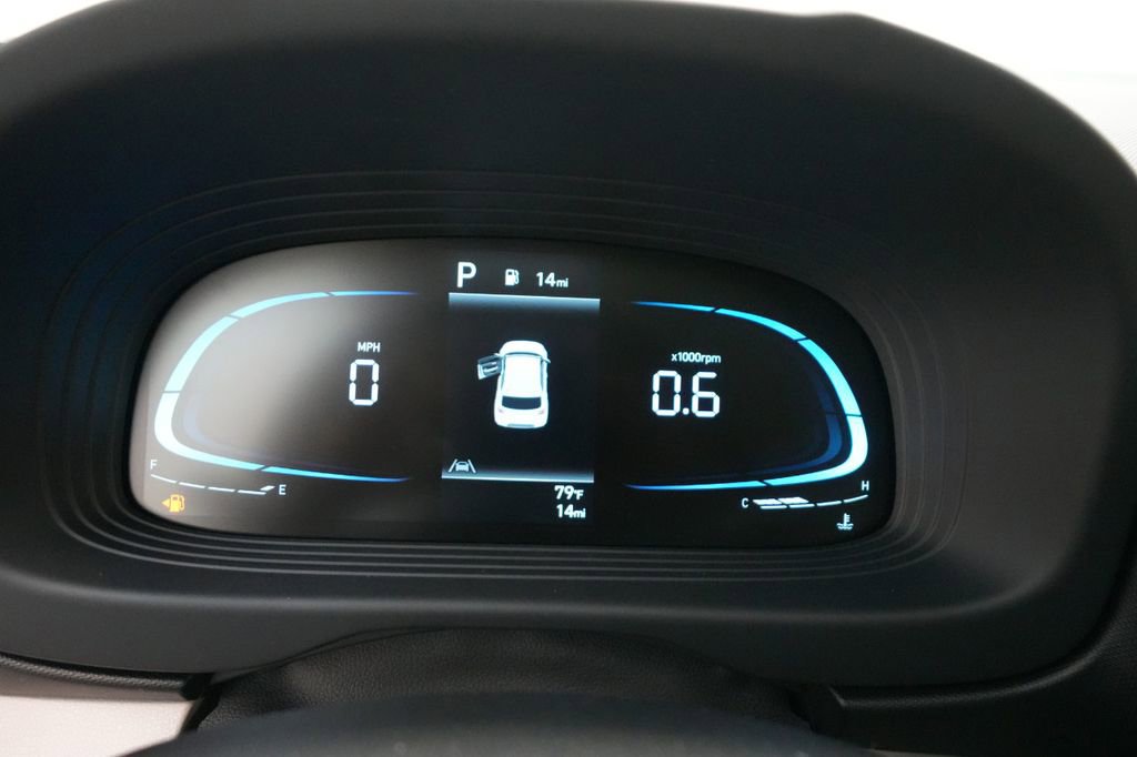 New 2025 Hyundai Venue SEL image 46