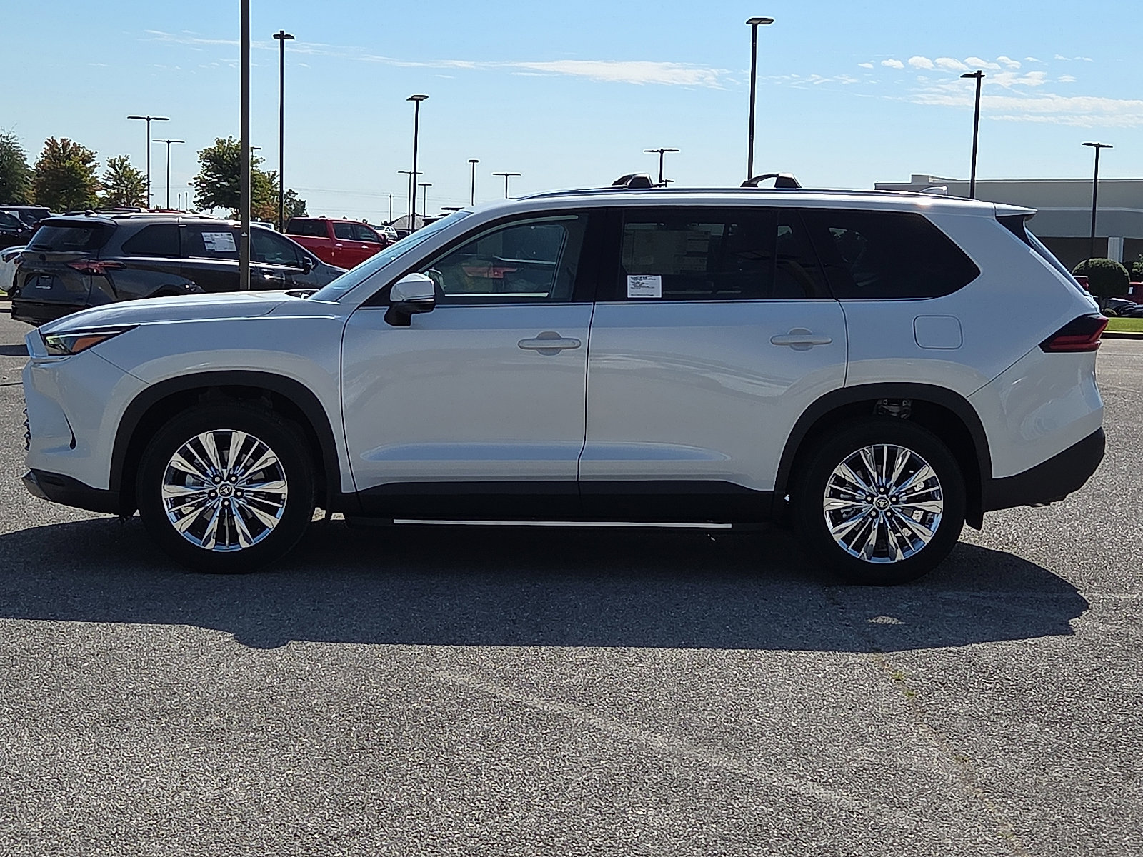 New 2026 Toyota Grand Highlander Platinum image 3