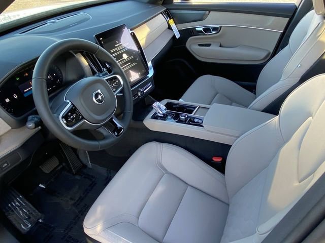 New 2026 Volvo XC90 B6 Plus w/ Protection Package Premier image 19