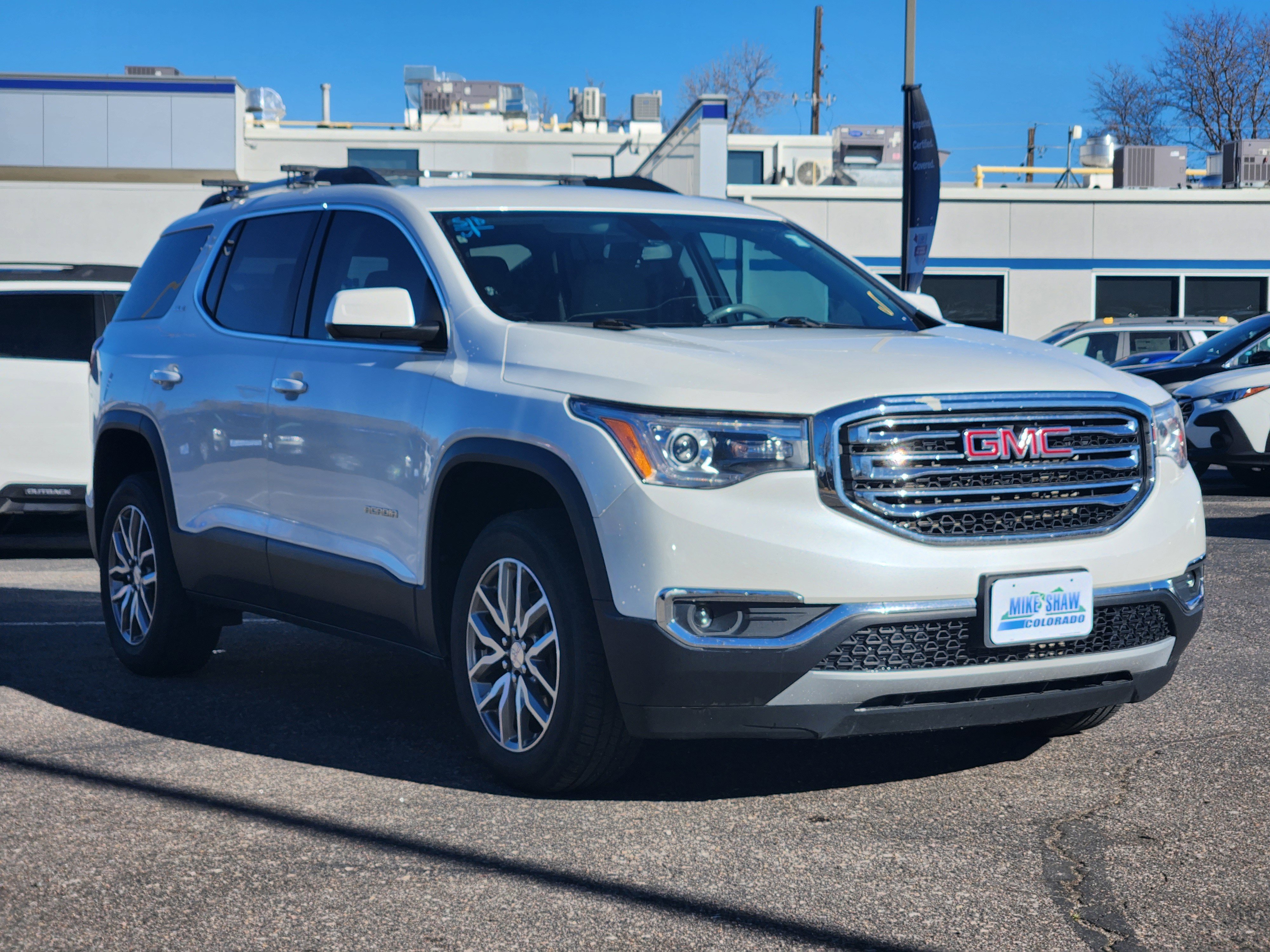 Used 2019 GMC Acadia SLE image 3