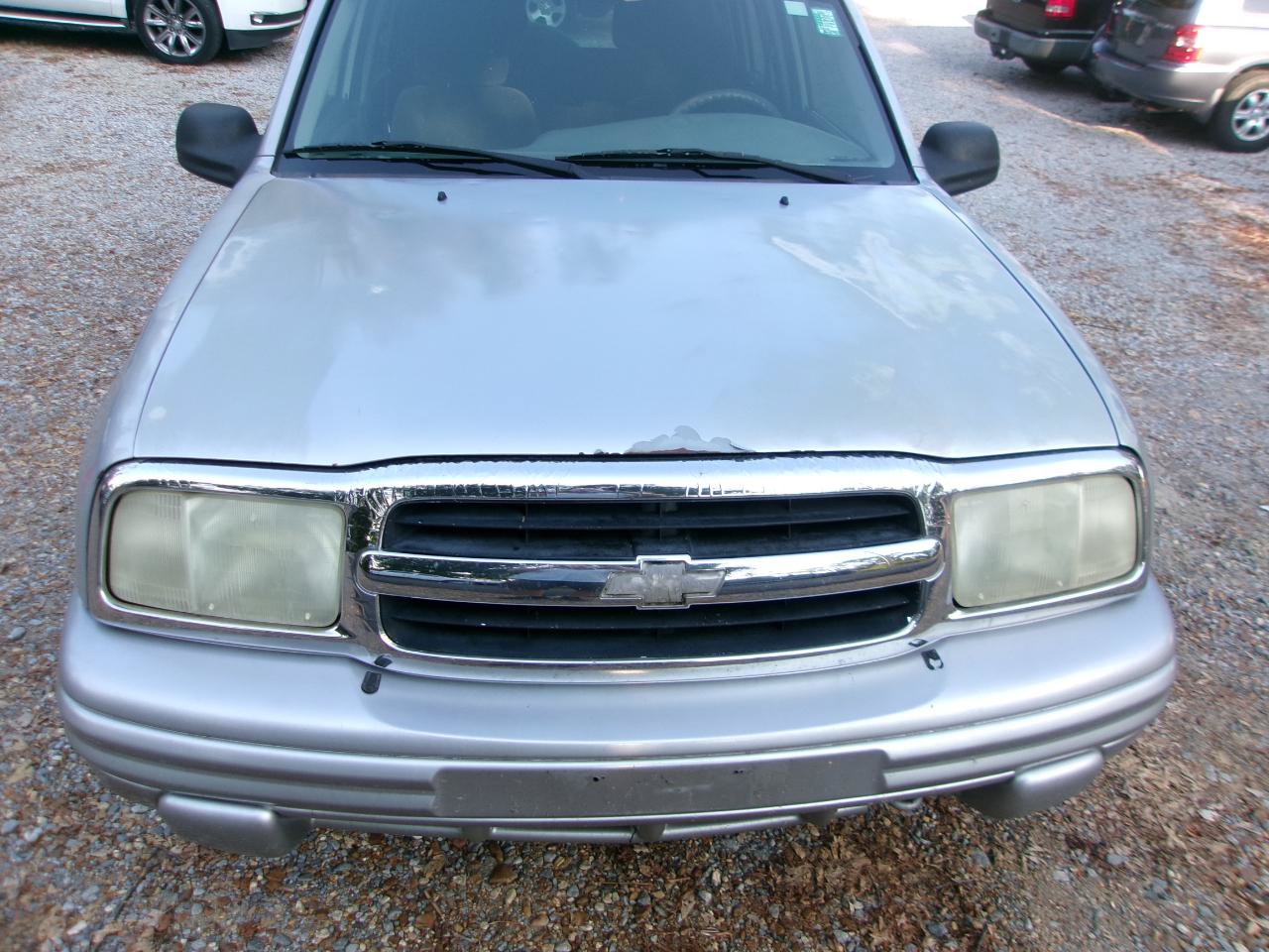 Used 2001 Chevrolet Tracker LT AWD/4WD image 4