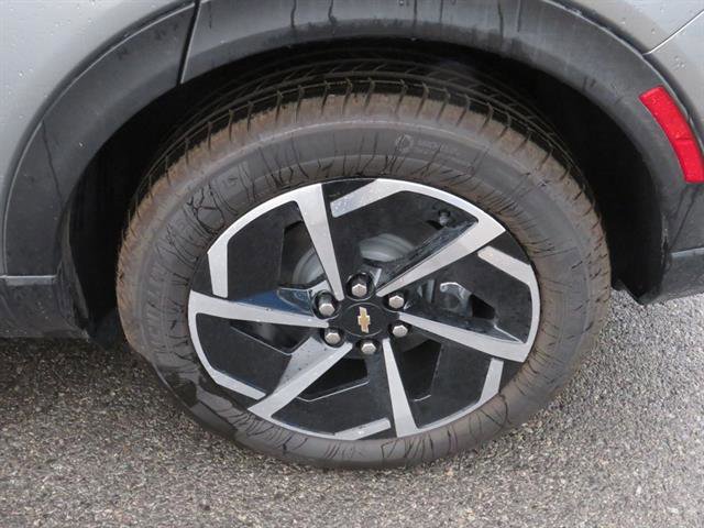 New 2026 Chevrolet Equinox EV LT image 9