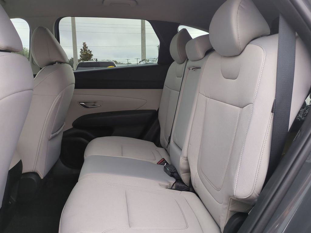 New 2026 Hyundai Tucson SE image 15