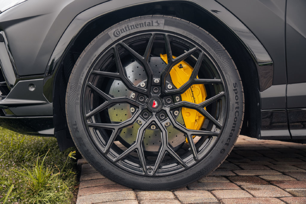 Used 2023 Lamborghini Urus S AWD/4WD image 12