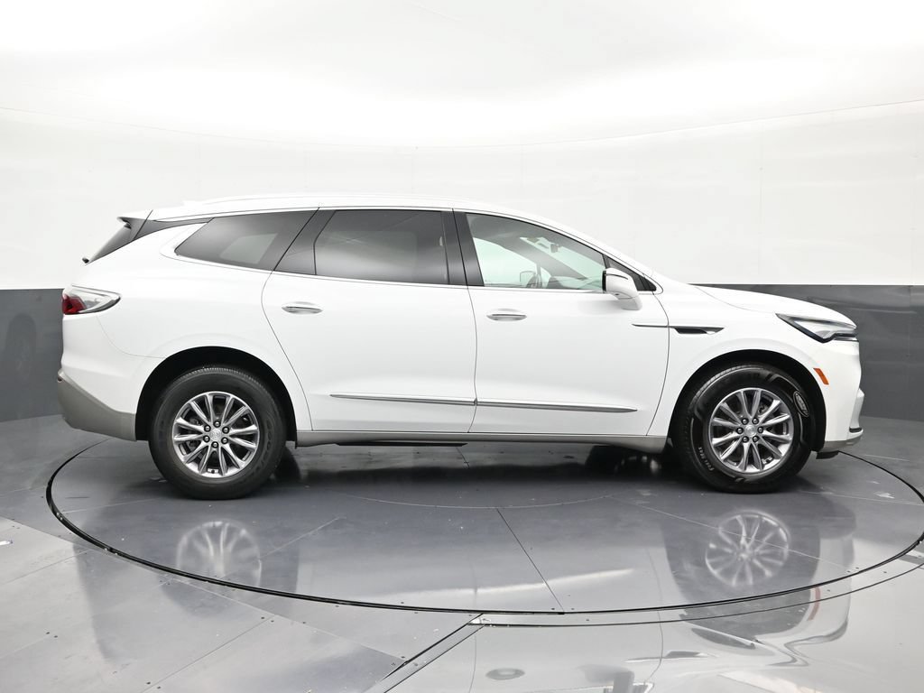 Used 2022 Buick Enclave Premium FWD image 6