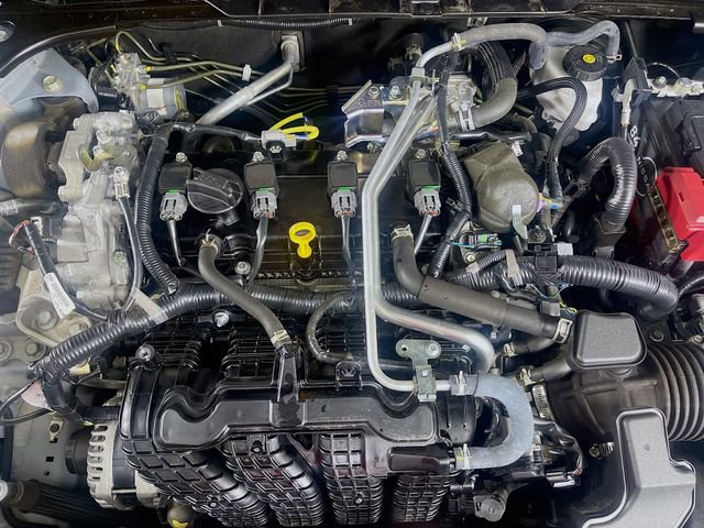 Used 2024 Nissan Altima 2.5 SR w/ SR Premium Package FWD image 30