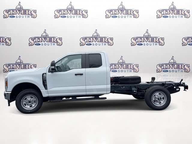 New 2026 Ford F350 XL w/ XL Chrome Package AWD/4WD image 5