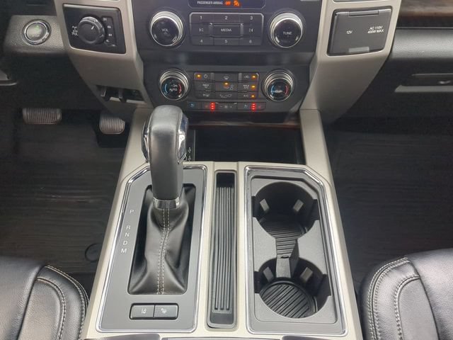 Used 2019 Ford F150 Lariat w/ Equipment Group 502A Luxury AWD/4WD image 20