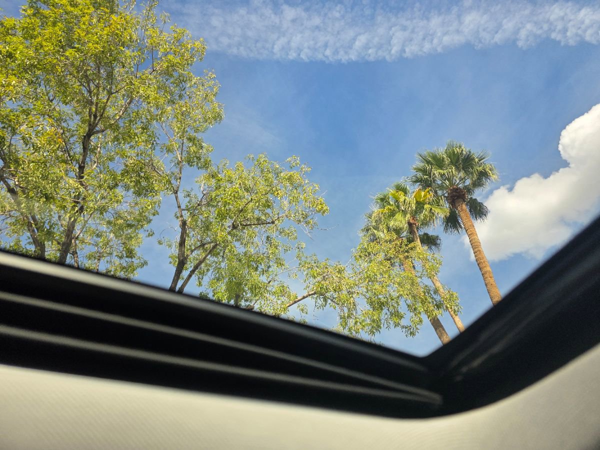 Used 2018 Chevrolet Tahoe Premier image 11