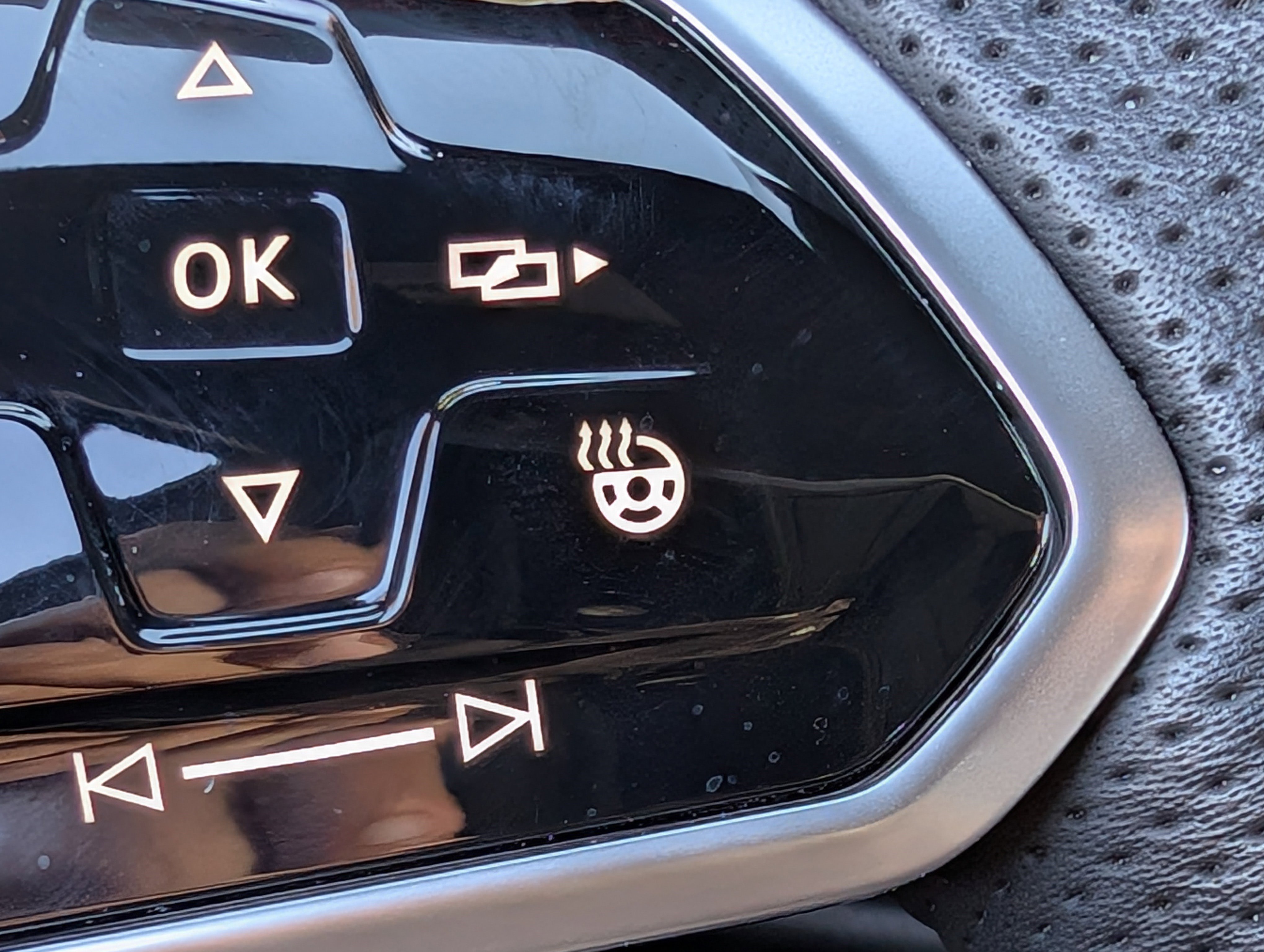 Used 2024 Volkswagen GTI S image 31