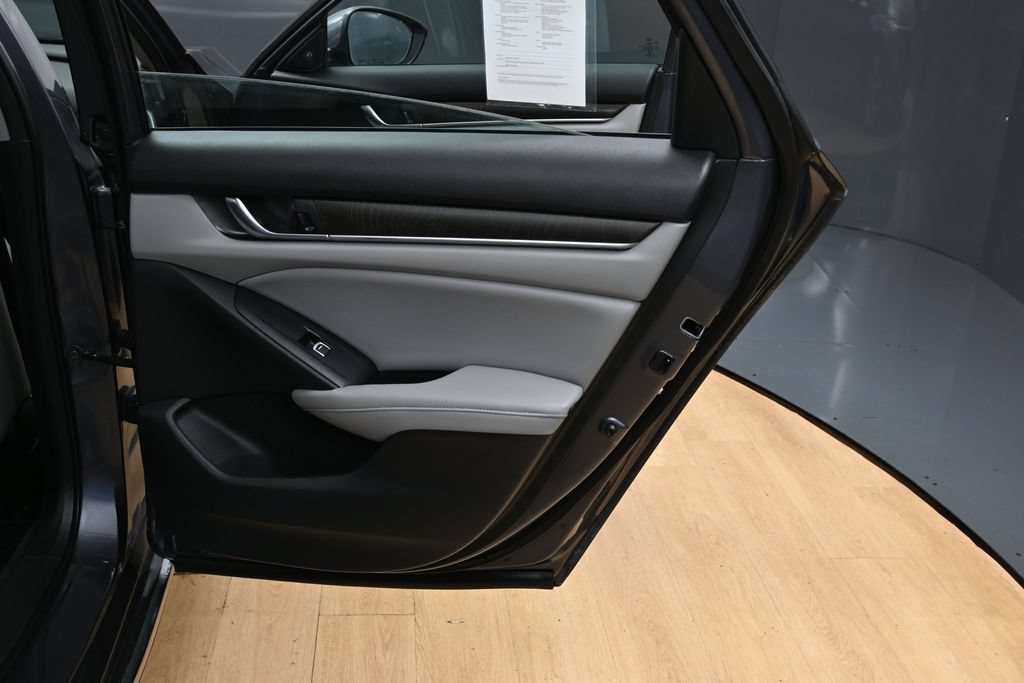 Used 2018 Honda Accord EX-L image 36