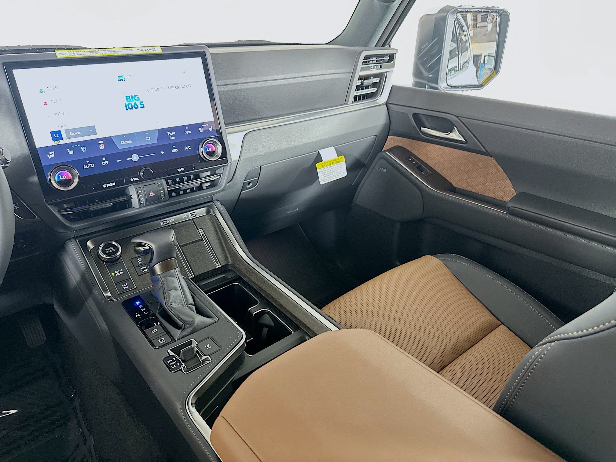 New 2026 Lexus GX 550 w/ Accessory Package (2T) AWD/4WD image 23