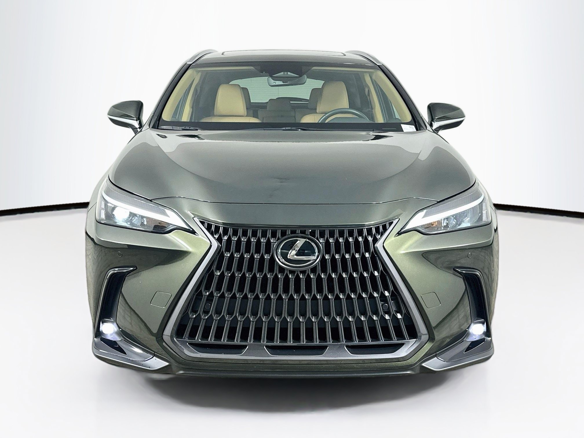 Used 2025 Lexus NX 250 FWD w/ Premium Package image 2