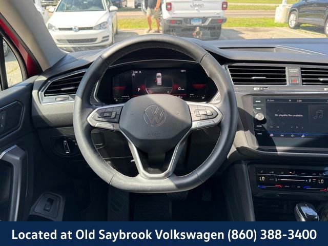Used 2022 Volkswagen Tiguan SE image 16