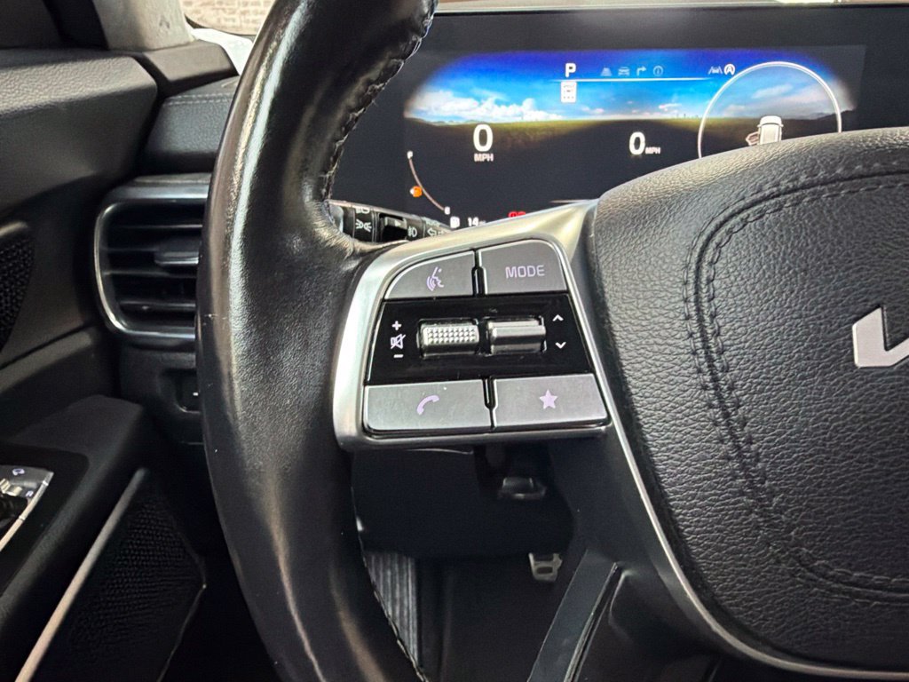 Used 2023 Kia Telluride SX Prestige AWD/4WD image 17