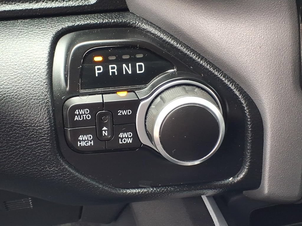 Used 2022 RAM 1500 Big Horn AWD/4WD image 9