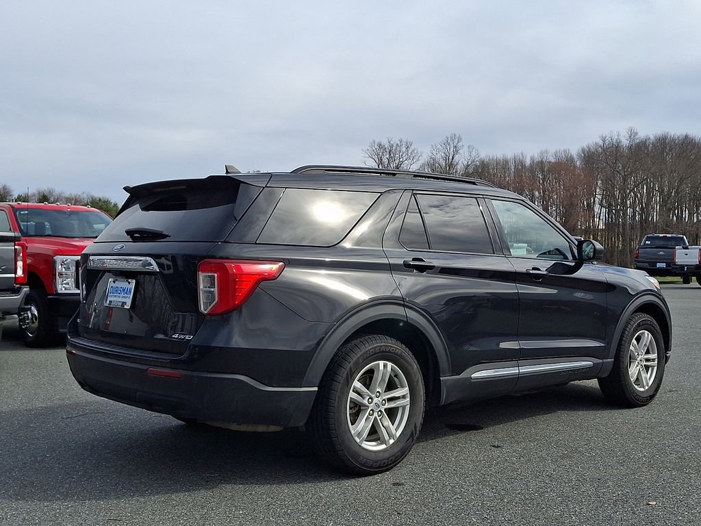 Certified 2022 Ford Explorer XLT image 6