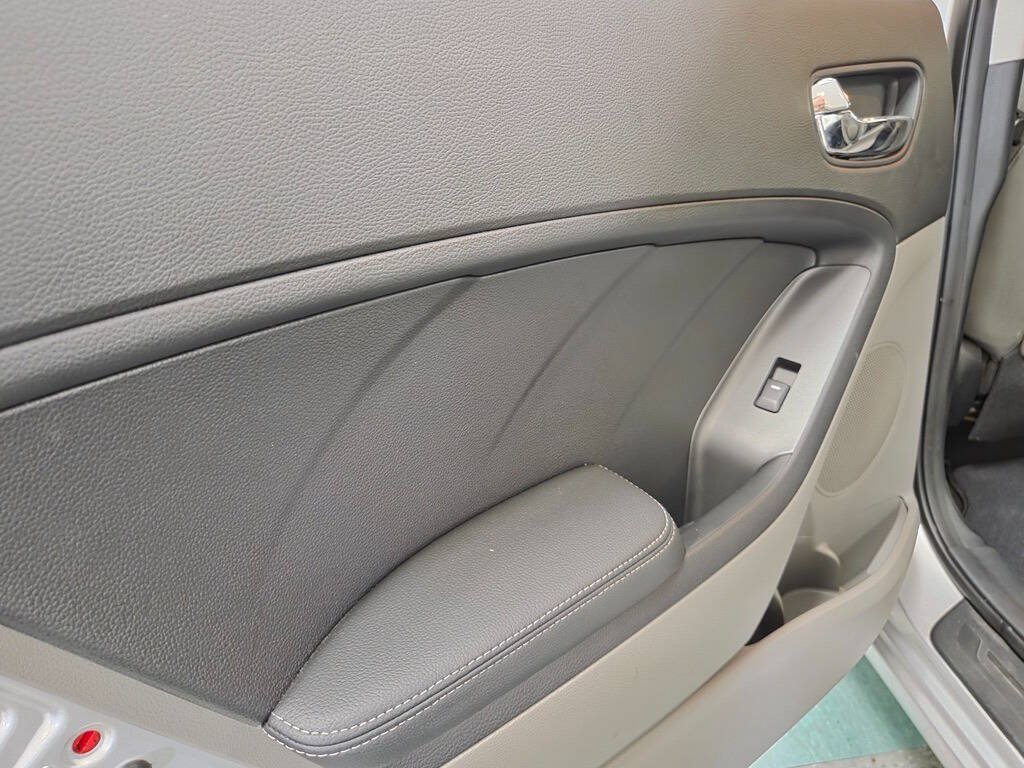 Used 2014 Kia Forte LX FWD image 32