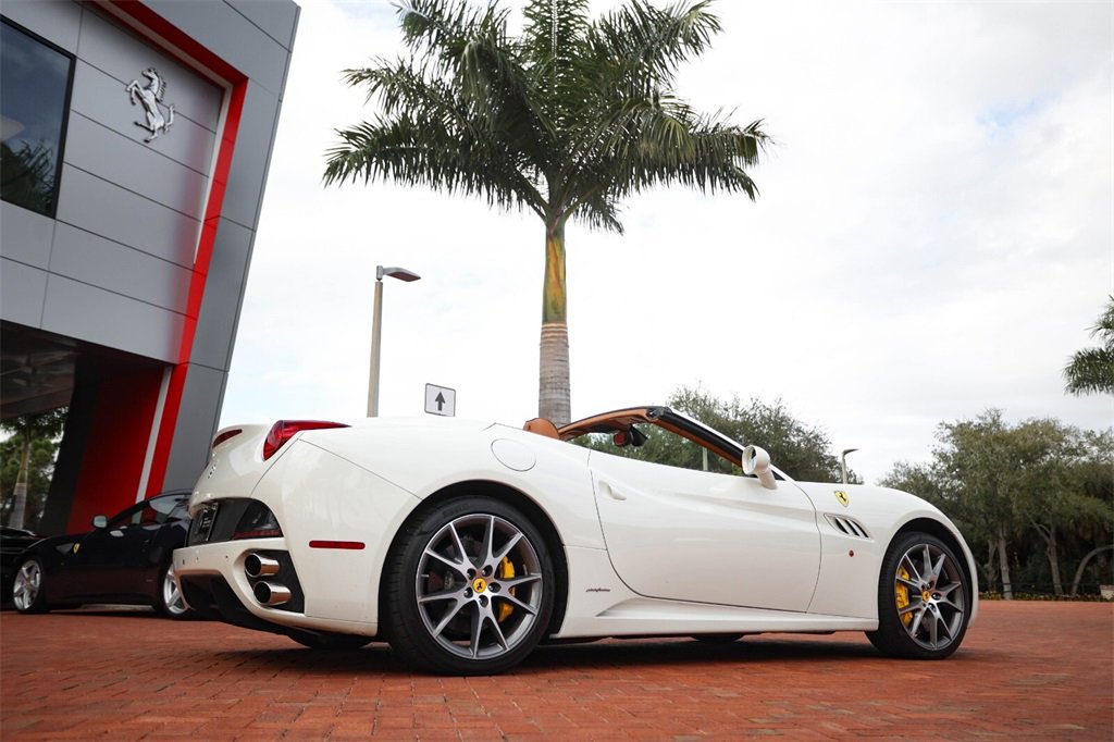 Certified 2012 Ferrari California image 27