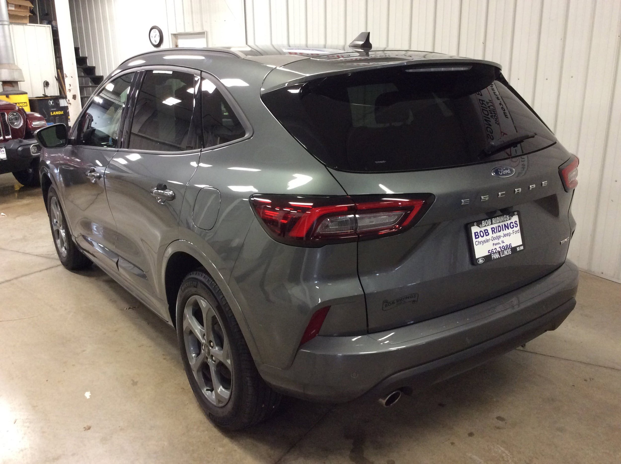 Used 2023 Ford Escape ST-Line w/ Tech Pack #1 AWD/4WD image 3