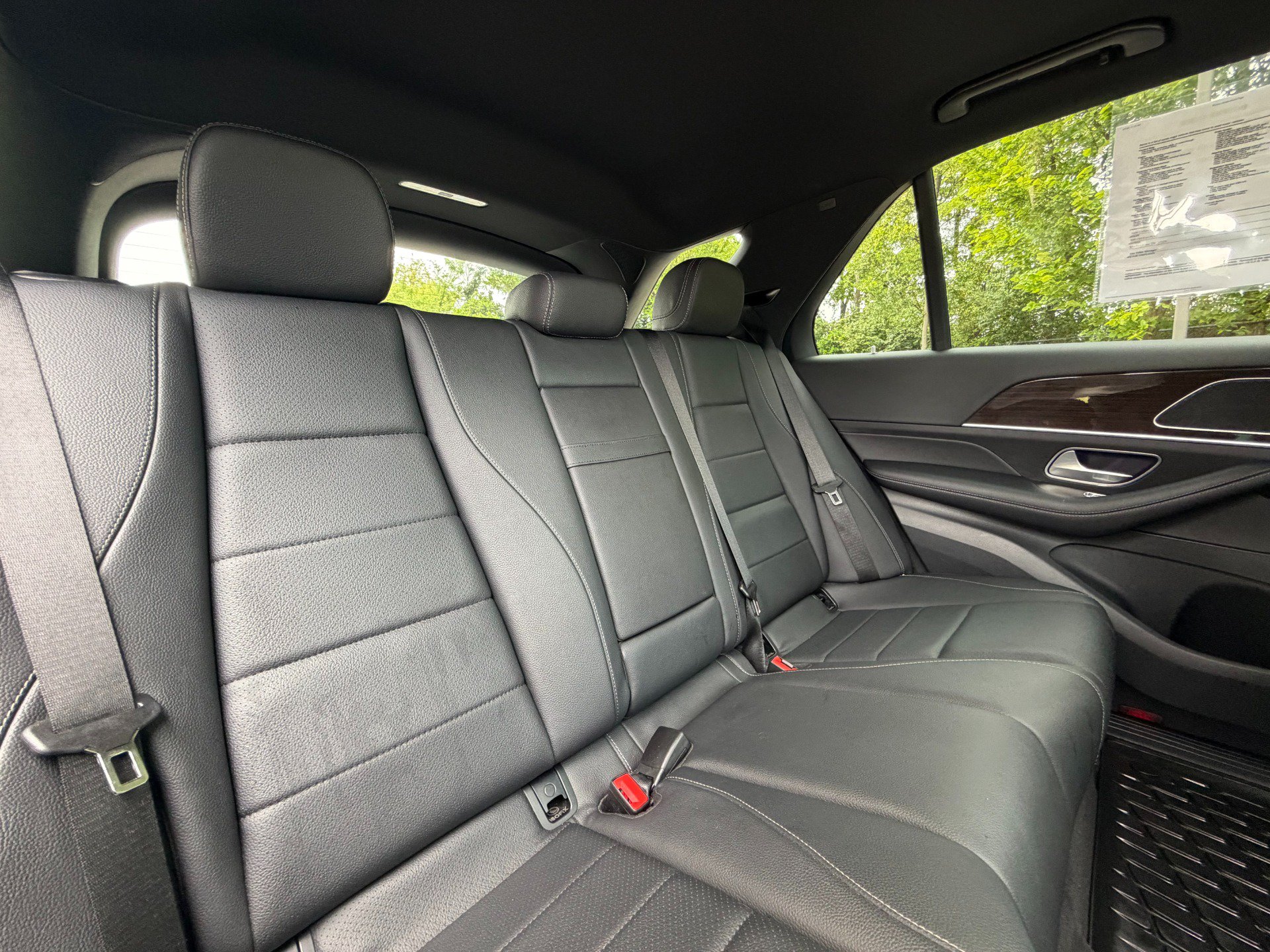 Used 2025 Mercedes-Benz GLE 350 4MATIC image 29