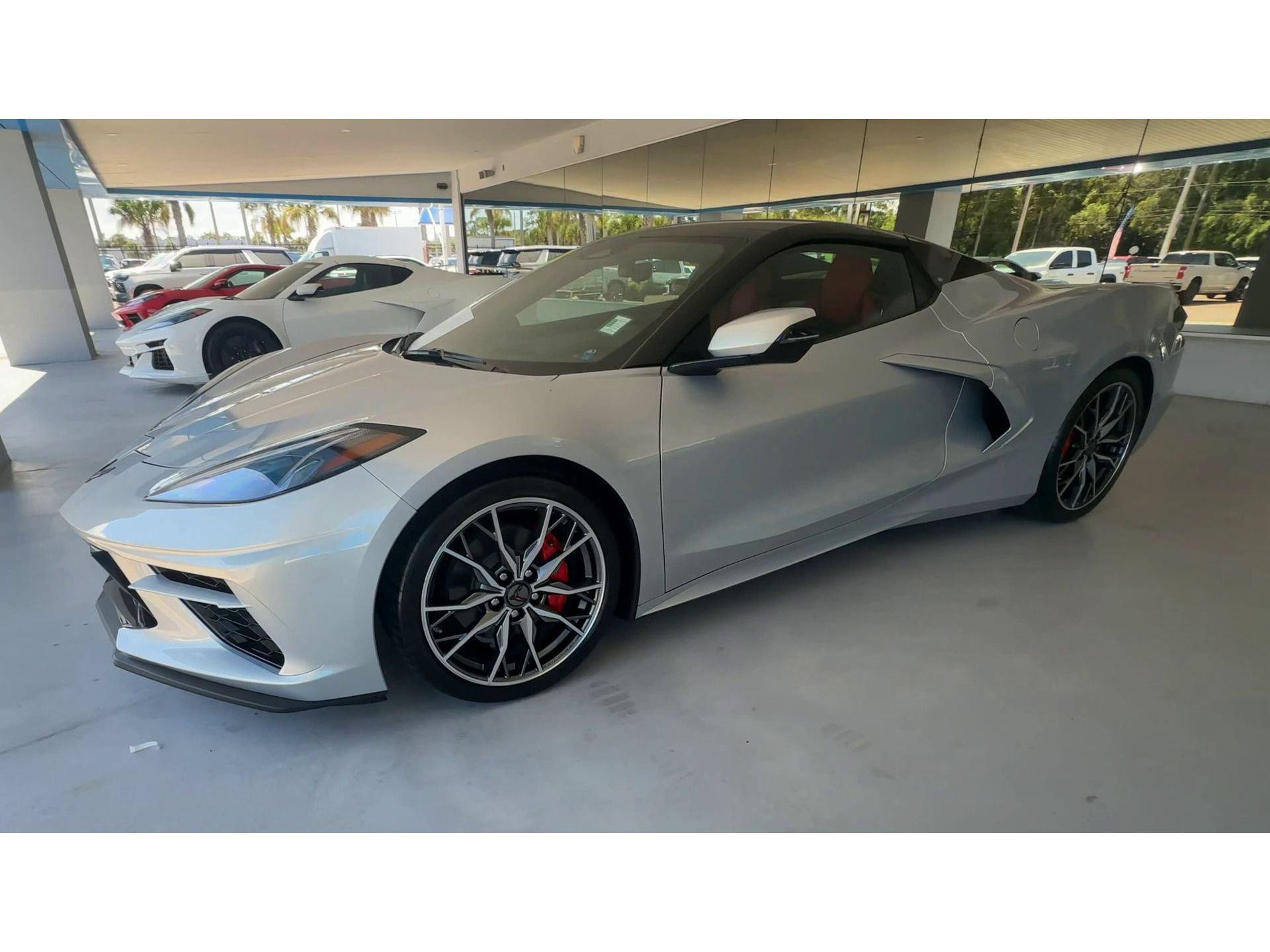 Used 2024 Chevrolet Corvette Stingray Premium Conv w/ Battery Protection Package RWD image 6